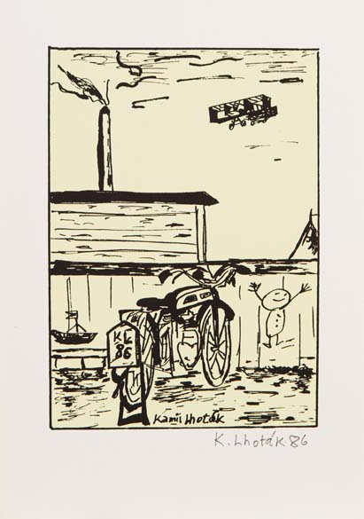 Motorka před ohradou